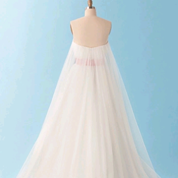 Alfred Angelo Snow White Wedding Dress with Pink Accents size 10 NWT - Picture 2 of 9